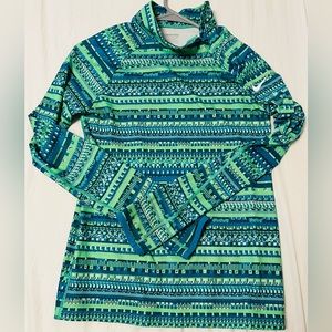 Nike pro workout top